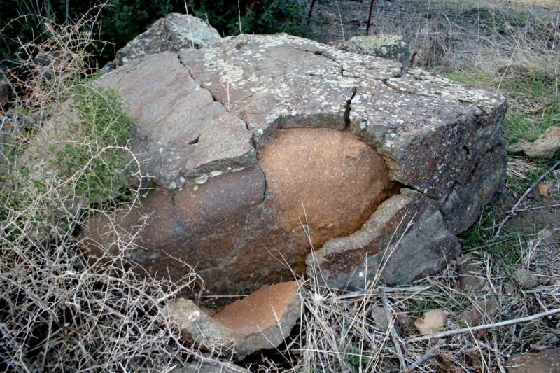 roccia curiosa....